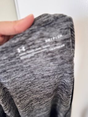 Under Armour Men’s Gray Marled Crewneck Sweater